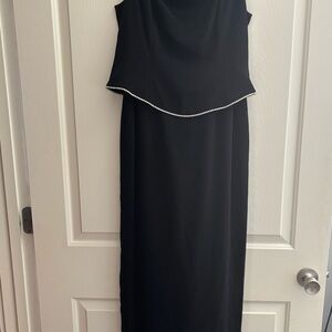 Jones New York Black Sleeveless Cowl Neck Gown